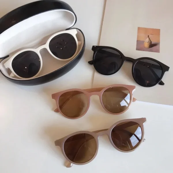 Gafas de Sol Redondas con Montura Gruesa de Acetato y Lentes Tipo Espejo UV400 1
